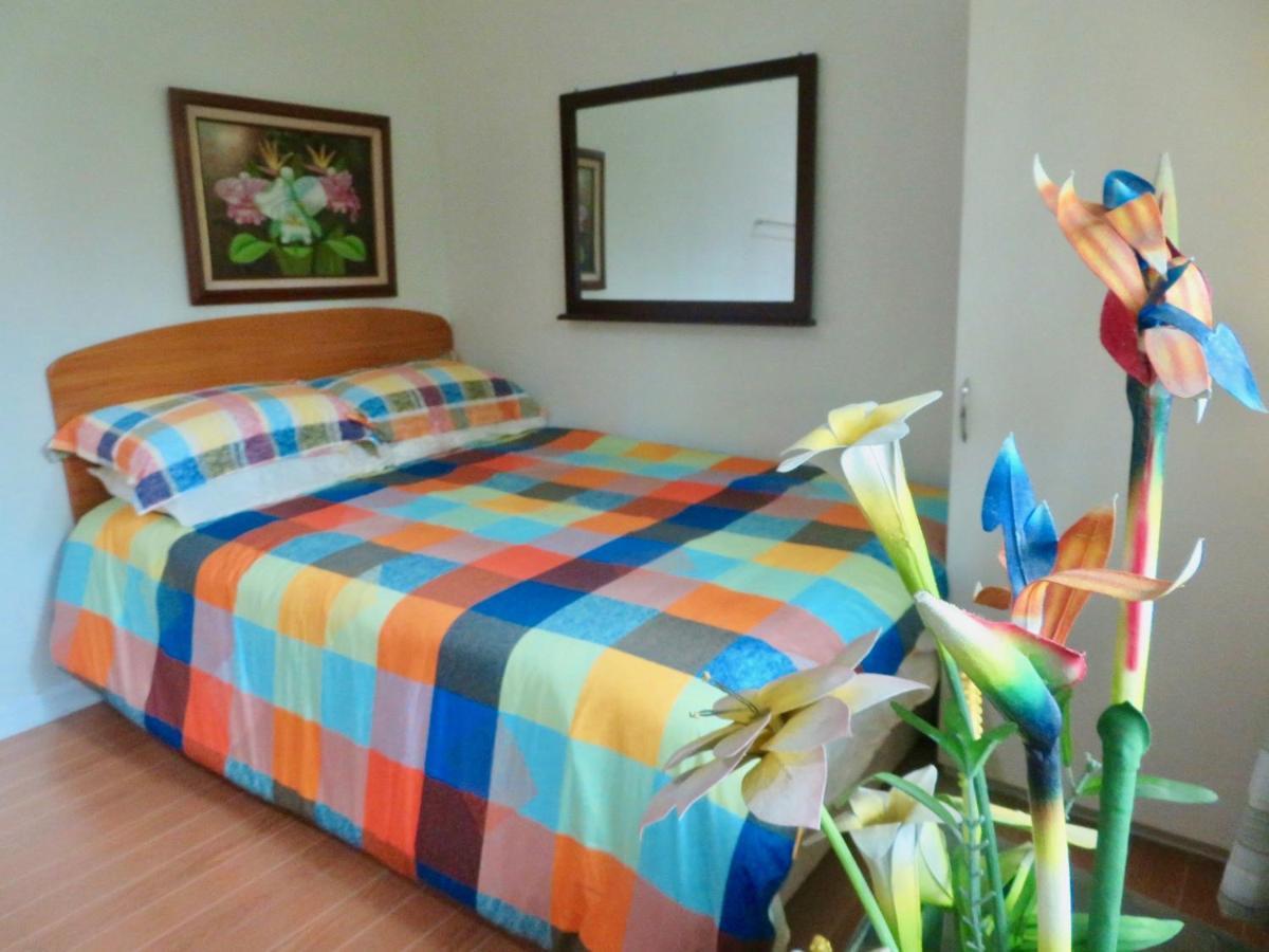 All Care Bed And Breakfast Тагайтай Экстерьер фото